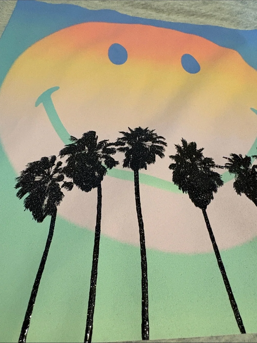 NWOT Justice Gray Tee with Pastel Smiley & Palm Graphic